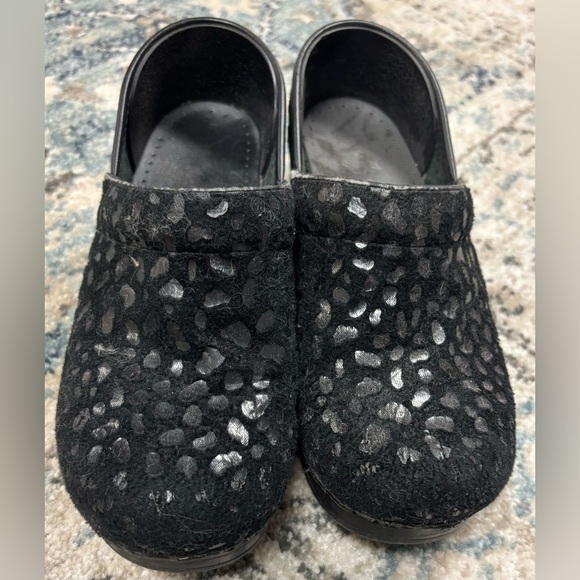 Dansko Shoes - Dansko shoes